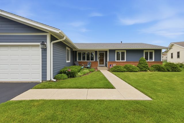 1321 Cumberland Circle E, Elk Grove Village, IL 60007