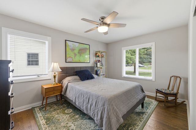 1321 Cumberland Circle E, Elk Grove Village, IL 60007