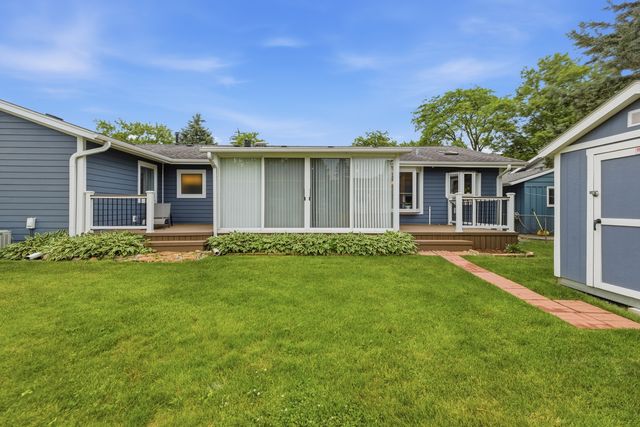 1321 Cumberland Circle E, Elk Grove Village, IL 60007