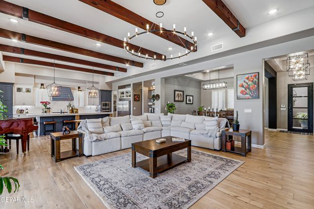 6324 CAMINO PINON Place, El Paso, TX 79932