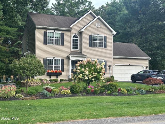 7 Hyde Court, Queensbury, NY 12804