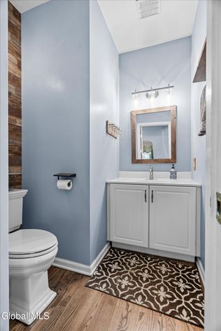 7 Hyde Court, Queensbury, NY 12804