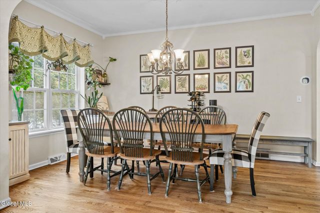 7 Hyde Court, Queensbury, NY 12804