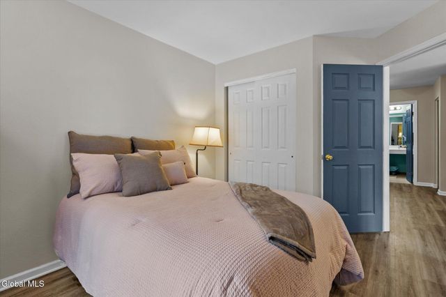 7 Hyde Court, Queensbury, NY 12804