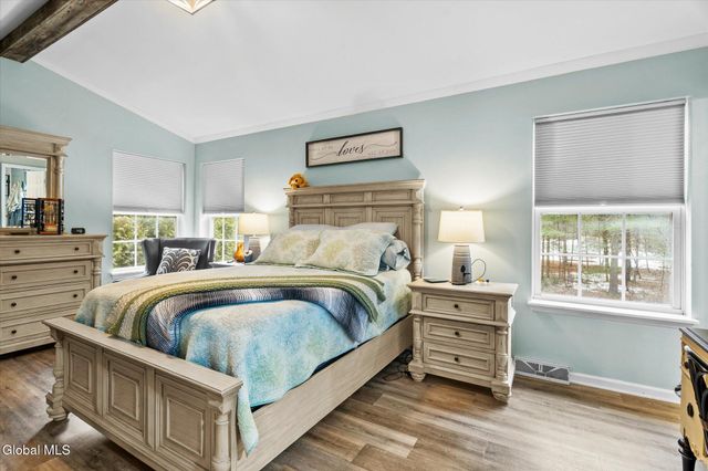 7 Hyde Court, Queensbury, NY 12804