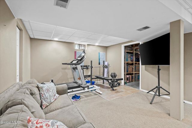 7 Hyde Court, Queensbury, NY 12804