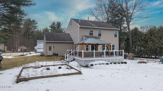 7 Hyde Court, Queensbury, NY 12804