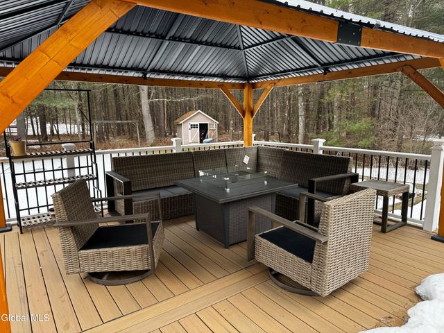 7 Hyde Court, Queensbury, NY 12804