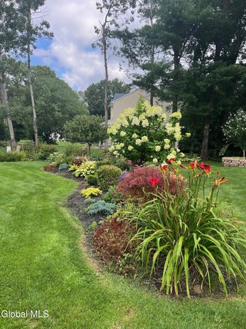 7 Hyde Court, Queensbury, NY 12804