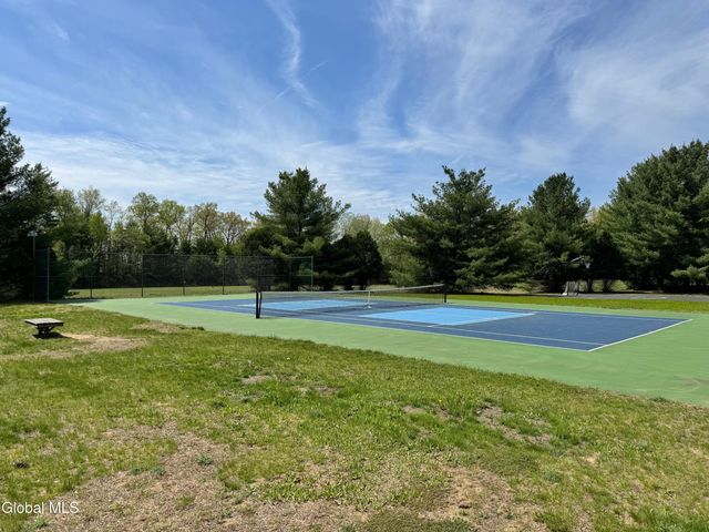 7 Hyde Court, Queensbury, NY 12804