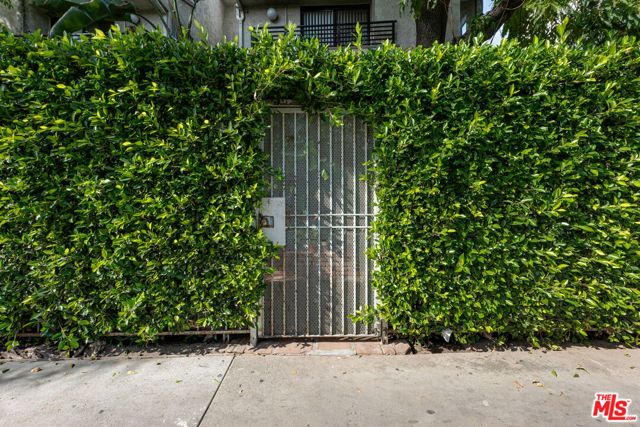 8221 Langdon Avenue 208, Van Nuys (los Angeles), CA 91406