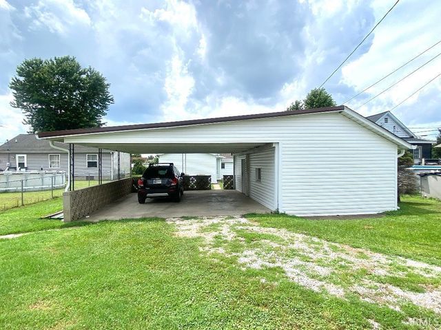 25 N Myra Street, Worthington, IN 47471