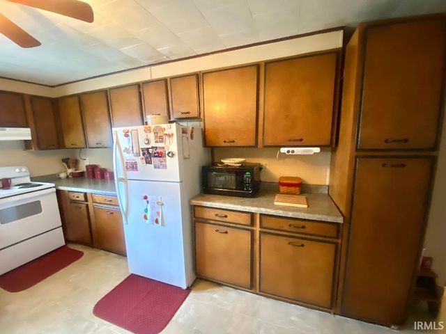 25 N Myra Street, Worthington, IN 47471