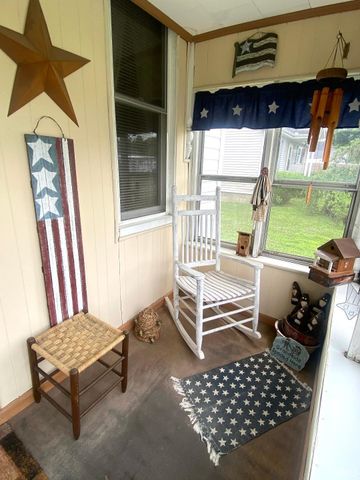 25 N Myra Street, Worthington, IN 47471