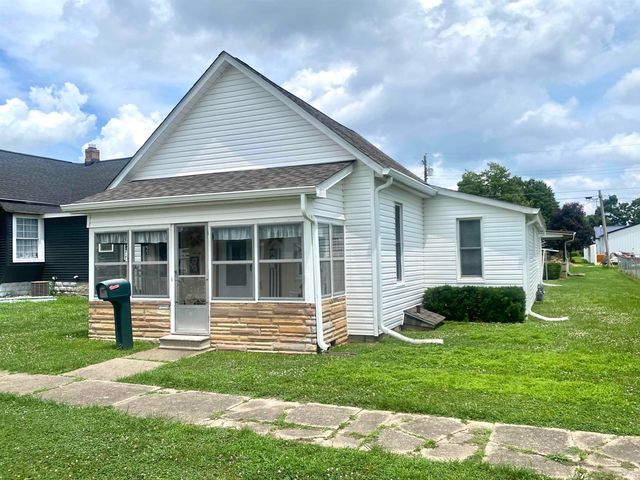 25 N Myra Street, Worthington, IN 47471