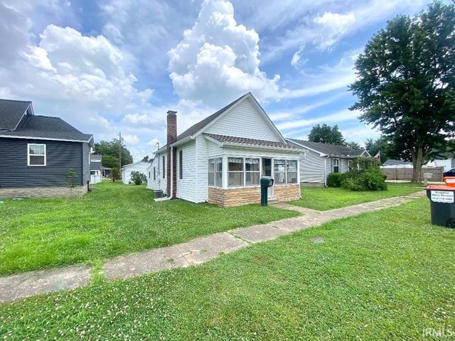 25 N Myra Street, Worthington, IN 47471
