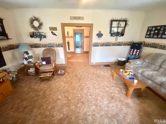 25 N Myra Street, Worthington, IN 47471
