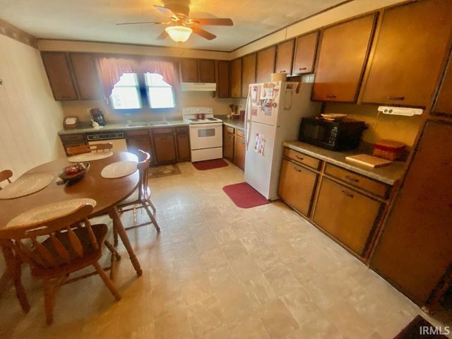 25 N Myra Street, Worthington, IN 47471