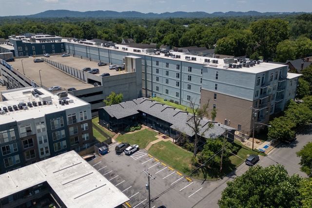 803 Hillview Hts Apt 106, Nashville, TN 37204