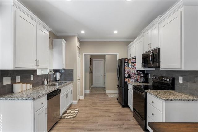 732 E Jefferson Street, Hoschton, GA 30548