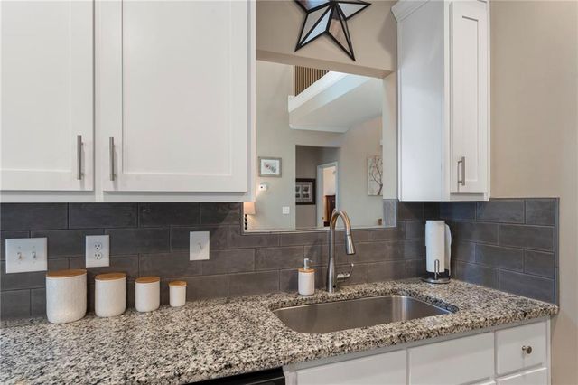 732 E Jefferson Street, Hoschton, GA 30548