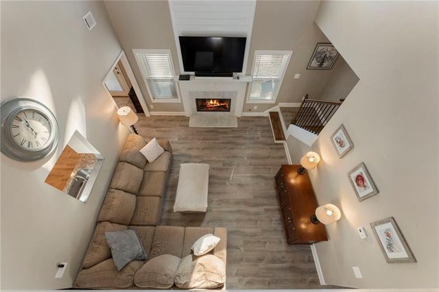 732 E Jefferson Street, Hoschton, GA 30548