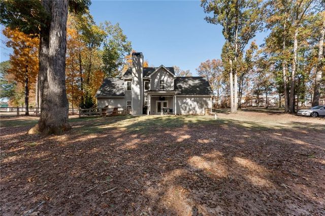 732 E Jefferson Street, Hoschton, GA 30548