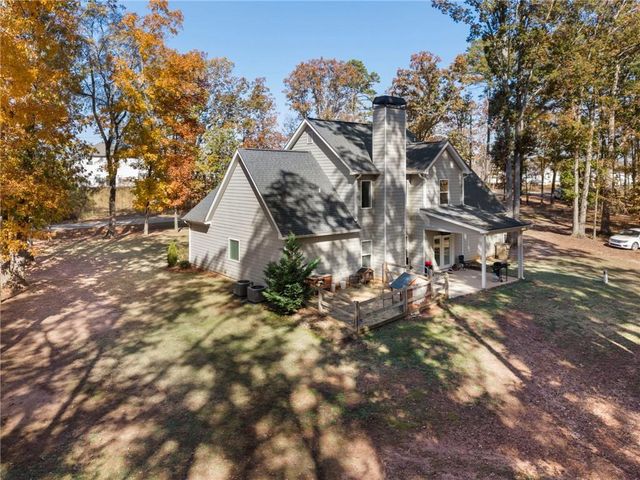 732 E Jefferson Street, Hoschton, GA 30548