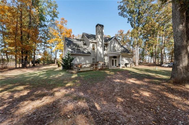 732 E Jefferson Street, Hoschton, GA 30548