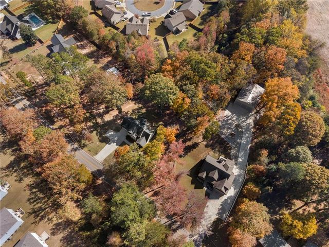 732 E Jefferson Street, Hoschton, GA 30548