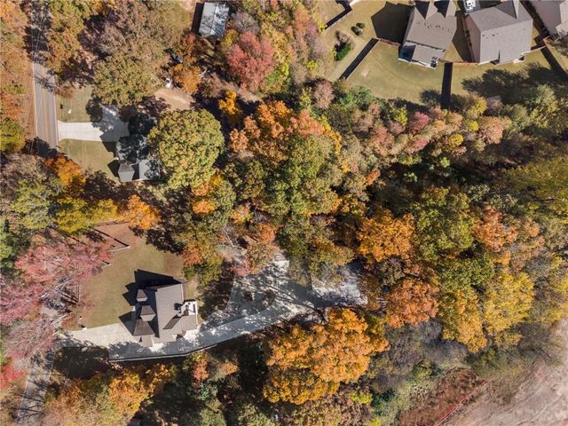 732 E Jefferson Street, Hoschton, GA 30548