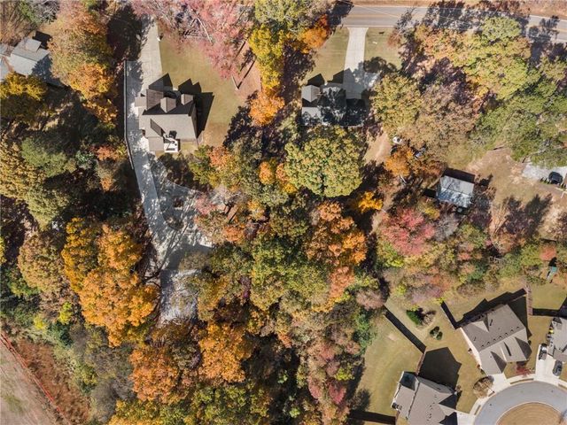 732 E Jefferson Street, Hoschton, GA 30548