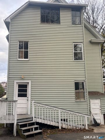 19-21 Moore Avenue, East Hartford, CT 06108
