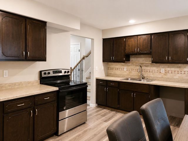 2947 Thornell Way, Columbus, OH 43232