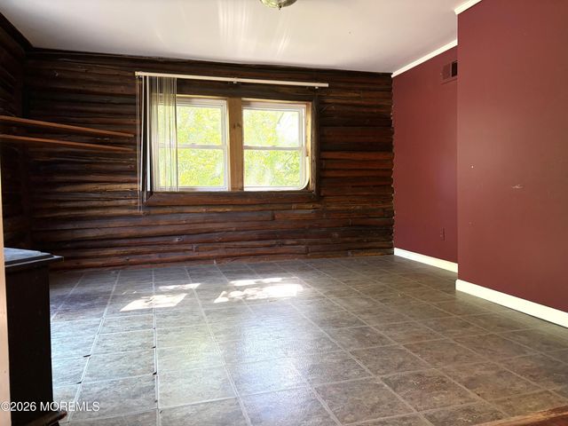 2041 8th Avenue, Toms River, NJ 08757