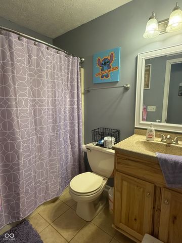 2127 Yosemite Drive, Lebanon, IN 46052