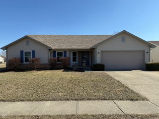 2127 Yosemite Drive, Lebanon, IN 46052