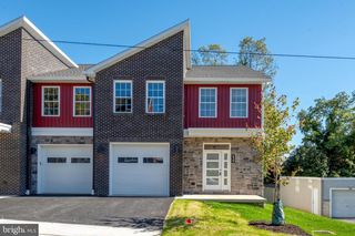 429 HILLSIDE AVE, Lancaster, PA 17603