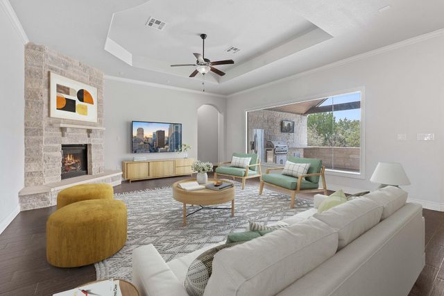 468 Lloyd LN, Dripping Springs, TX 78620