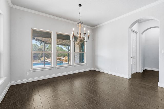 468 Lloyd LN, Dripping Springs, TX 78620