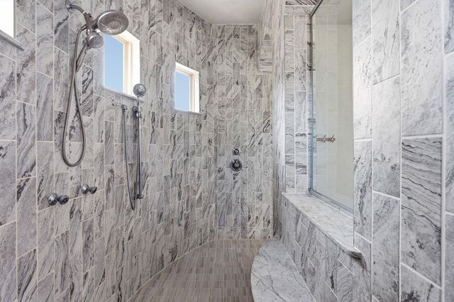 468 Lloyd LN, Dripping Springs, TX 78620