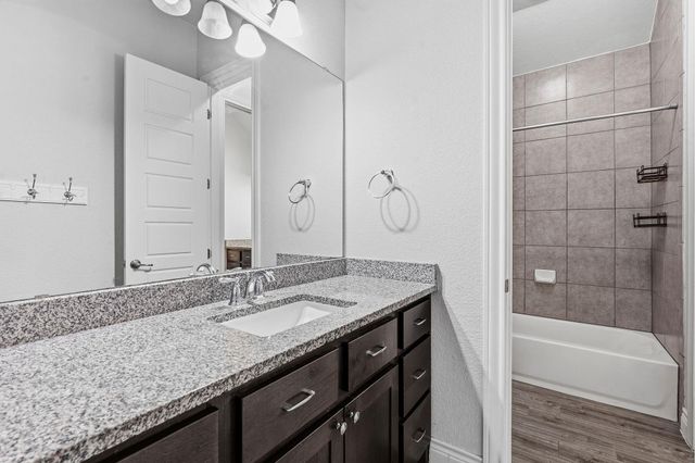 468 Lloyd LN, Dripping Springs, TX 78620