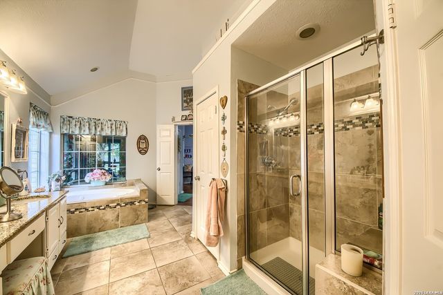 13815 Ridge Farm, San Antonio, TX 78230