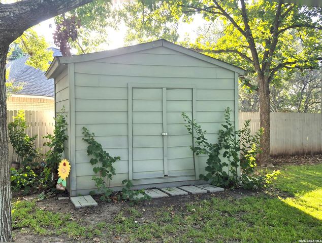 13815 Ridge Farm, San Antonio, TX 78230
