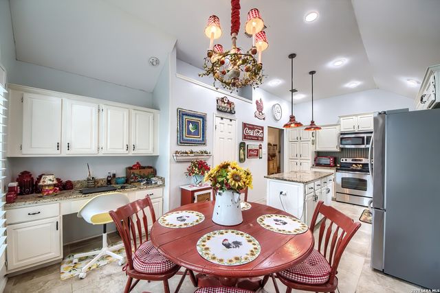 13815 Ridge Farm, San Antonio, TX 78230