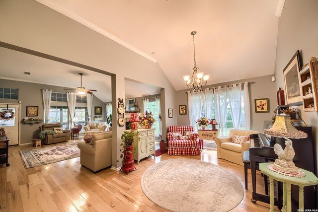 13815 Ridge Farm, San Antonio, TX 78230