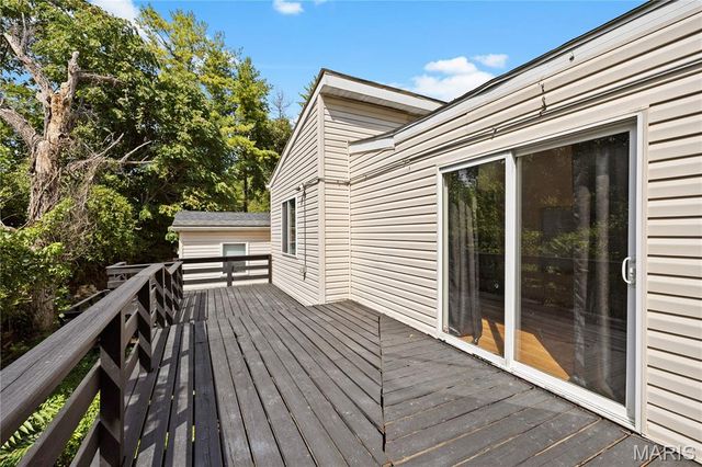 12 Hillwood Drive, Caseyville, IL 62232