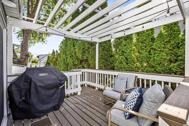 1109 ARTHUR AVENUE, Oshkosh, WI 54902