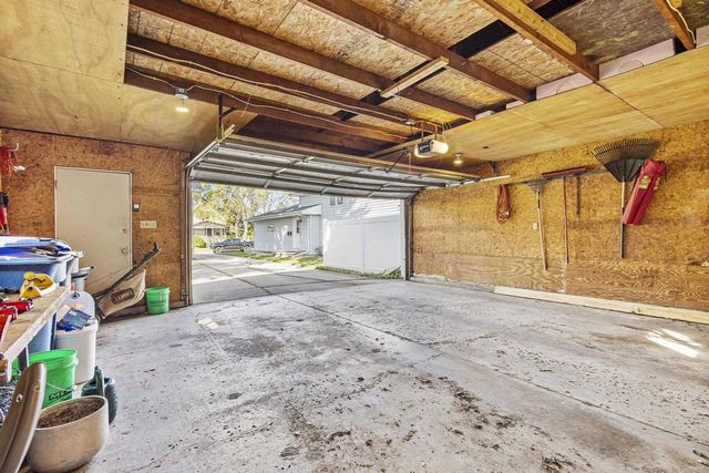 1109 ARTHUR AVENUE, Oshkosh, WI 54902