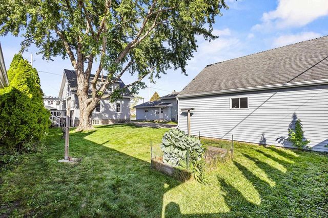 1109 ARTHUR AVENUE, Oshkosh, WI 54902